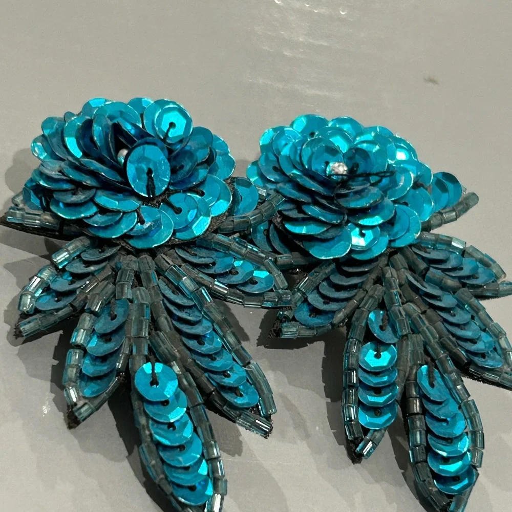 Turquoise Sequin Hand made vintage pierced earring new ( reduced) - Picture 4 of 16